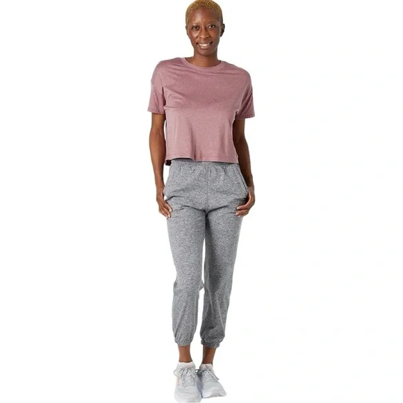 VUORI Boyfriend Jogger in Heather Grey - Picture 10 of 10
